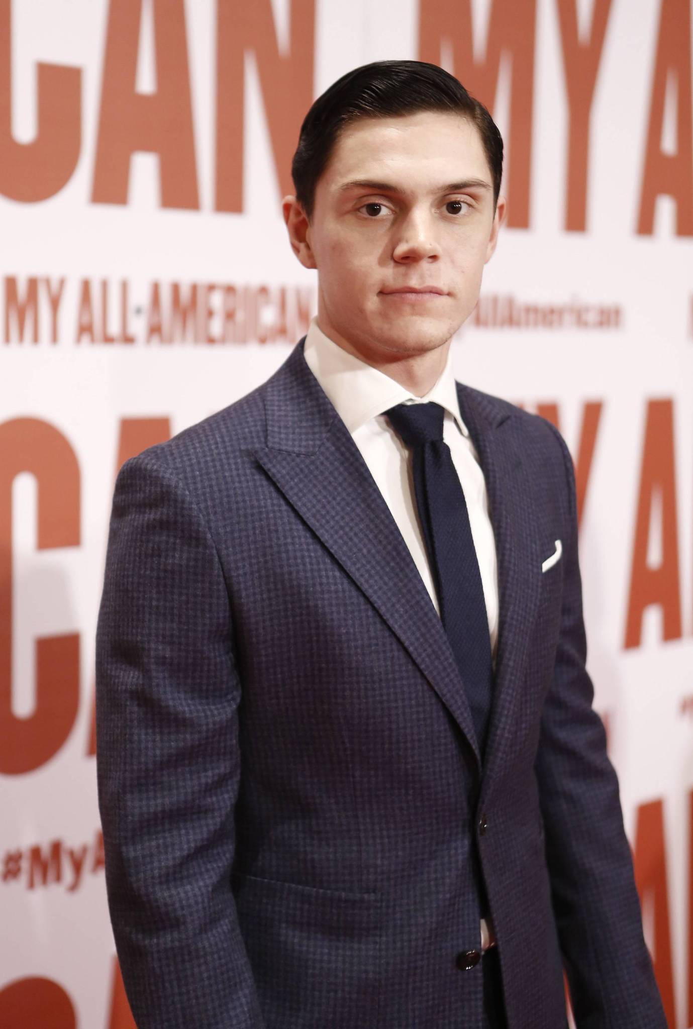 Evan Peters